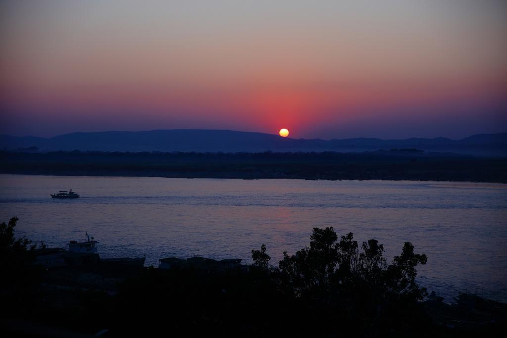 Aye Yar River View Resort Παγκάν Εξωτερικό φωτογραφία